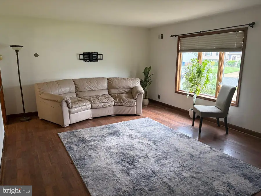 6 Hercules Ct, Sewell, NJ 08080 - #3