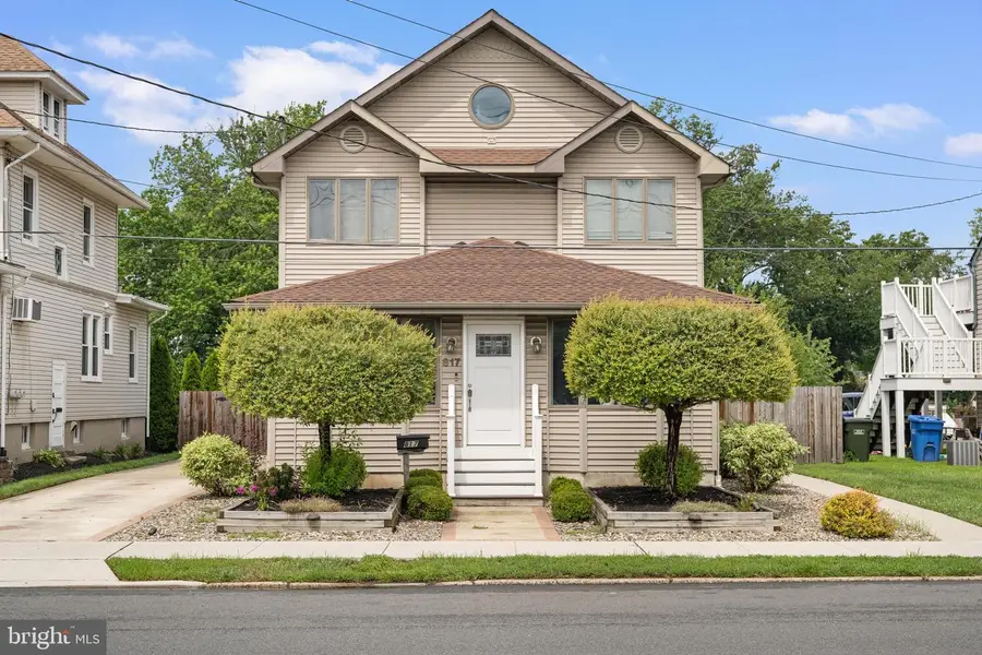 817 N Broad St, Woodbury, NJ 08096 - #2
