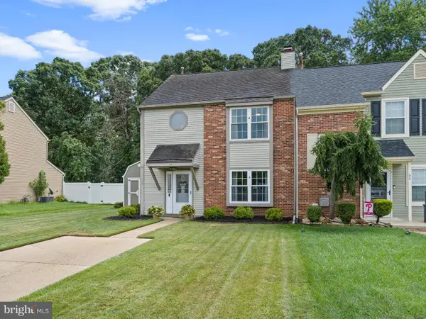 68 Meeting House Ln, BLACKWOOD, NJ 08012