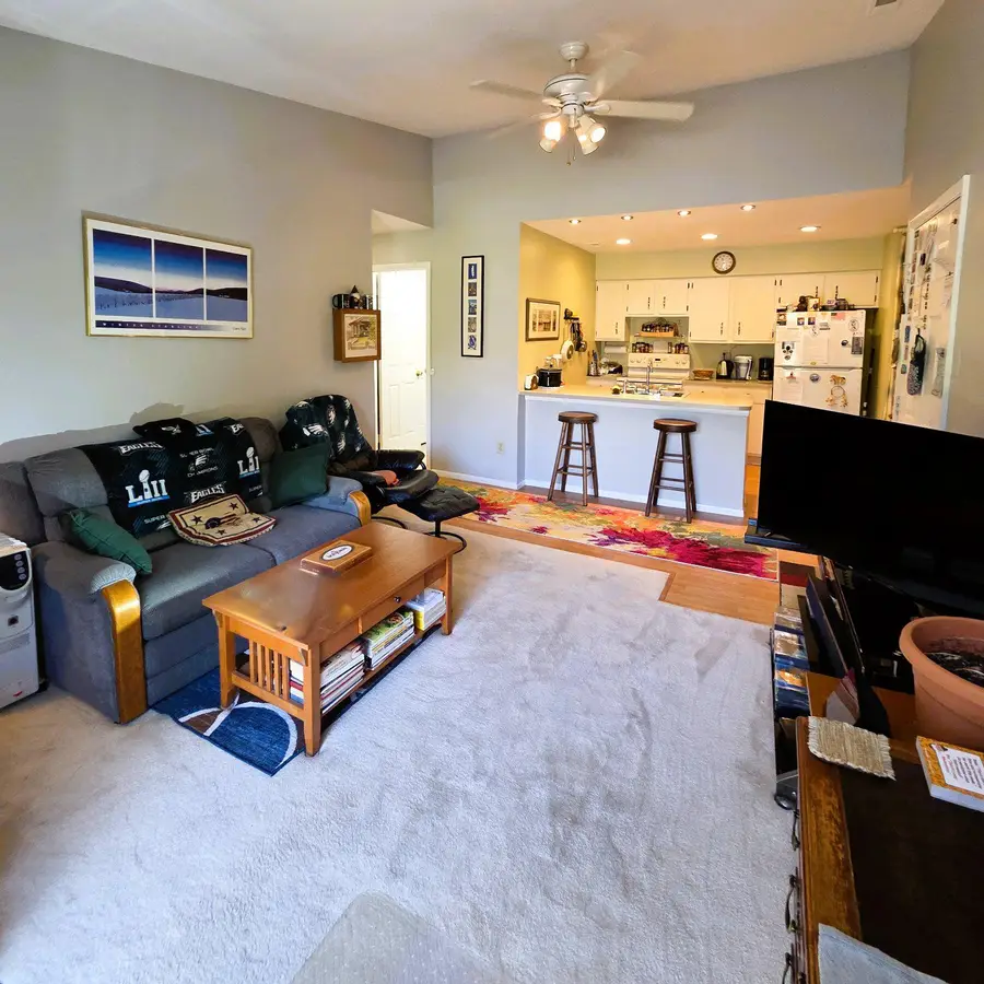 104 Ashton Ct #2nd Floor, West Deptford, NJ 08051 - #2