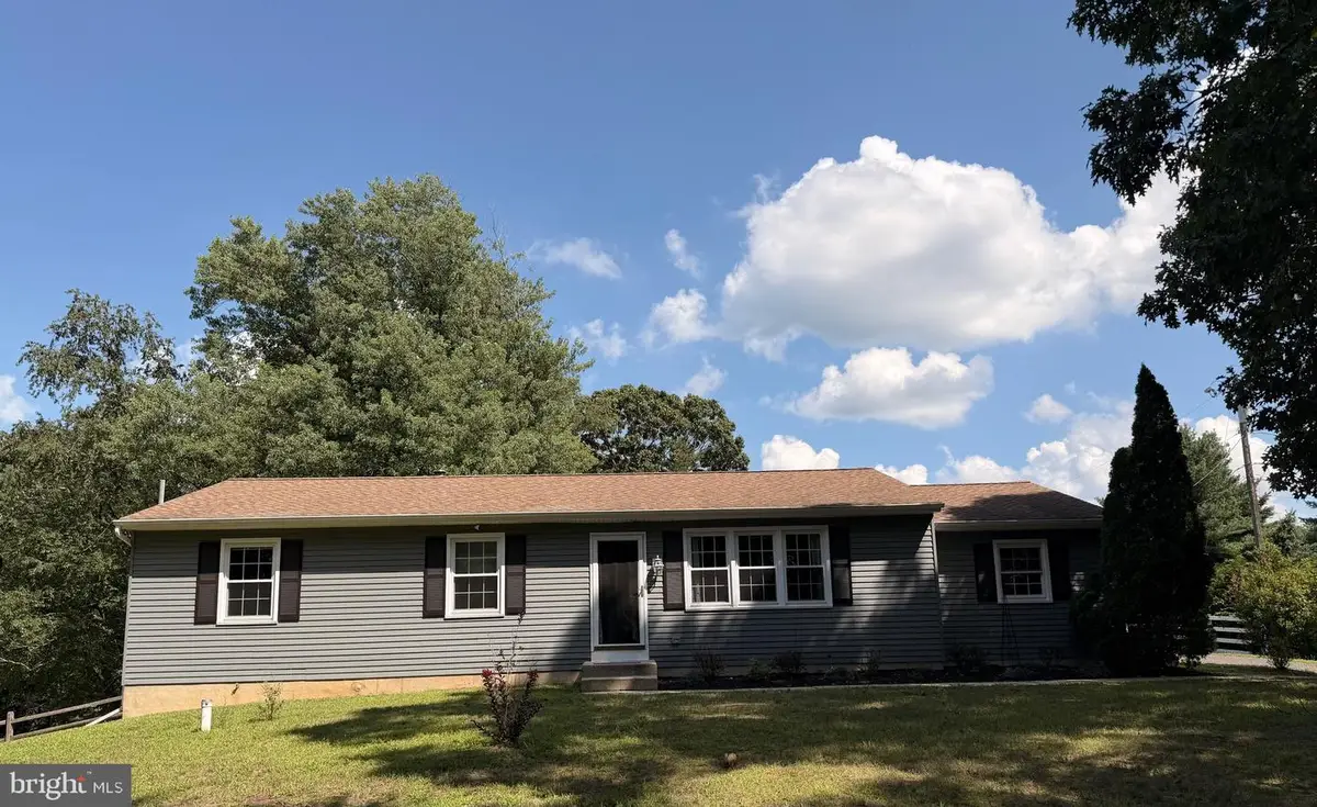 334 Tomlin Station Rd, Mullica Hill, NJ 08062 - #1