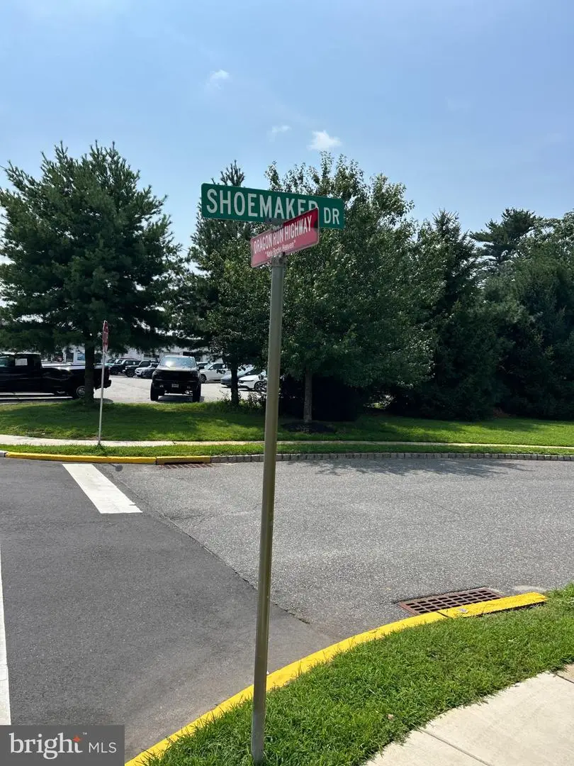 6 Shoemaker Dr, Swedesboro, NJ 08085 - #2