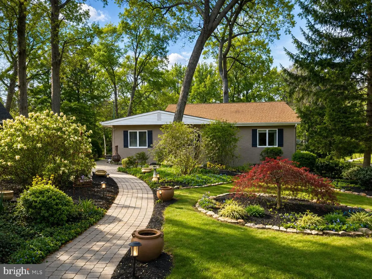 60 Laurel Dr, Monroeville, NJ 08343 - #1