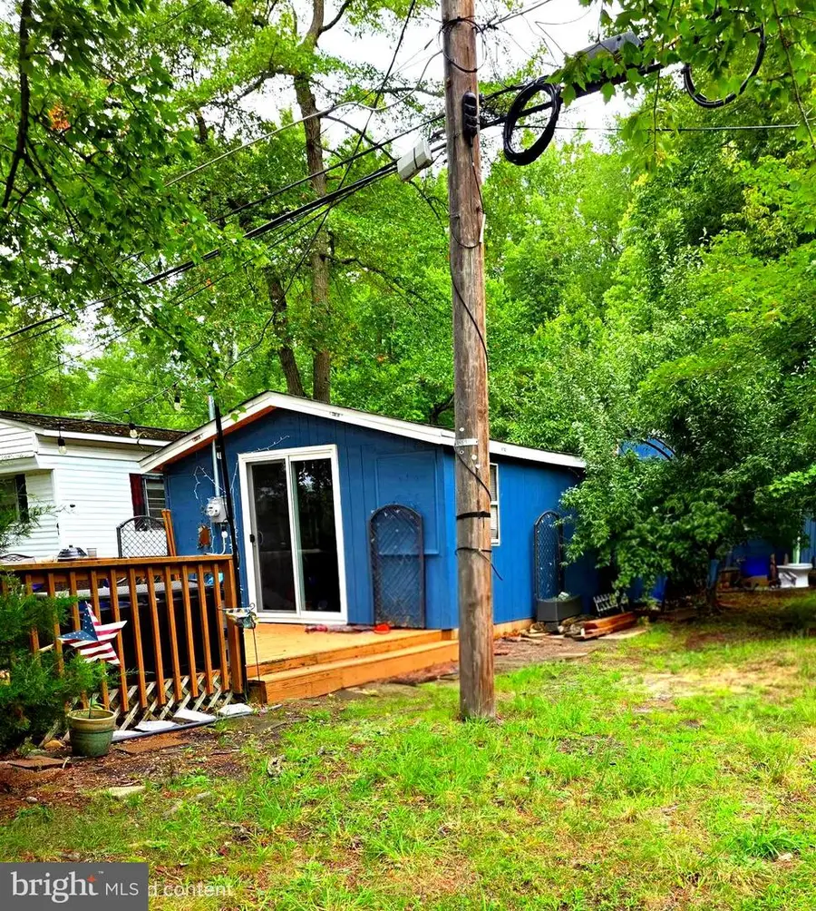 39 N Shore Dr, Monroeville, NJ 08343 - #3