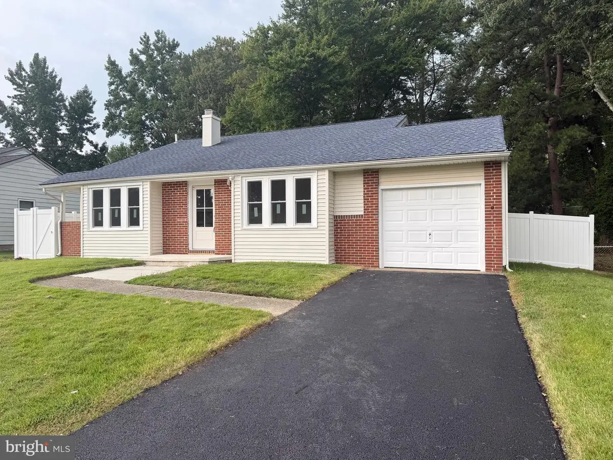 293 Somerset Rd, Woodbury, NJ 08096 - #1