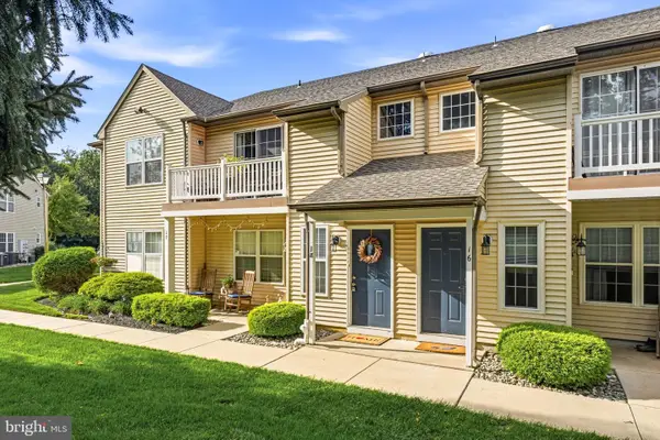 18 Crestmont Dr, MANTUA, NJ 08051
