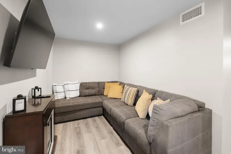 129 Riley St, Williamstown, NJ 08094 - #3