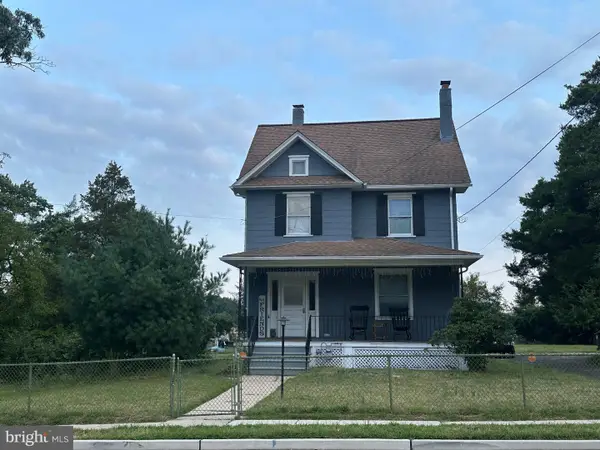 1051 Walnut Ave, WOODBURY HEIGHTS, NJ 08097