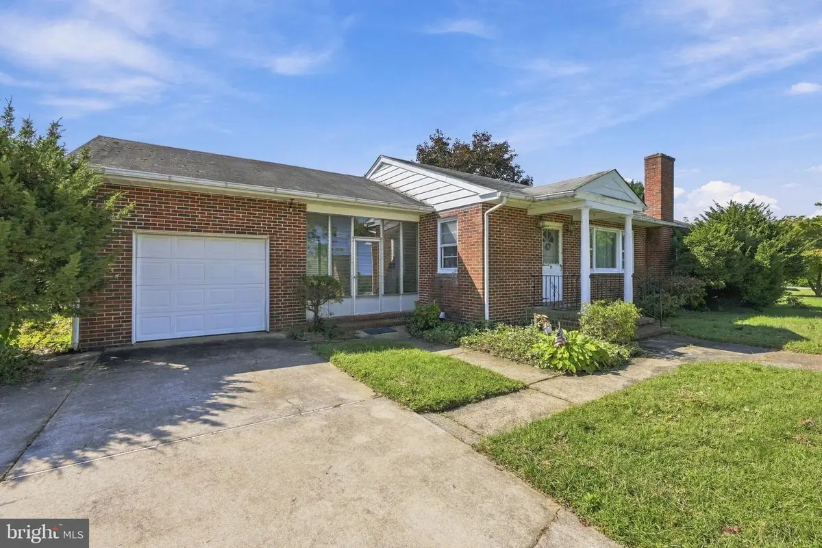 51 Quaker Rd, Mickleton, NJ 08056 - #1