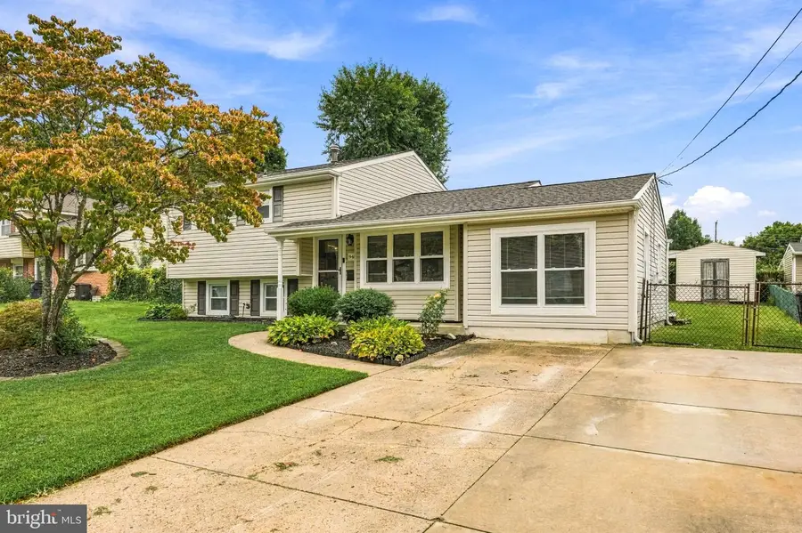 948 Lois Dr, Williamstown, NJ 08094 - #2