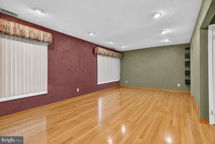 68 Longwood Dr, Sicklerville, NJ 08081 - #2