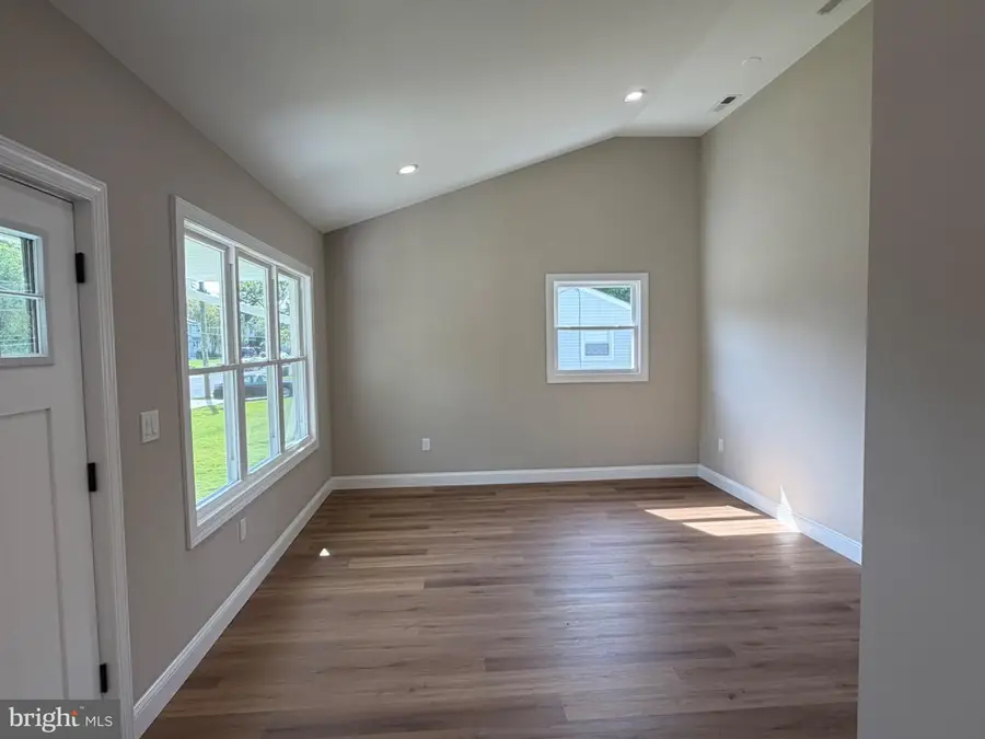203 N Cummings Ave, Glassboro, NJ 08028 - #3