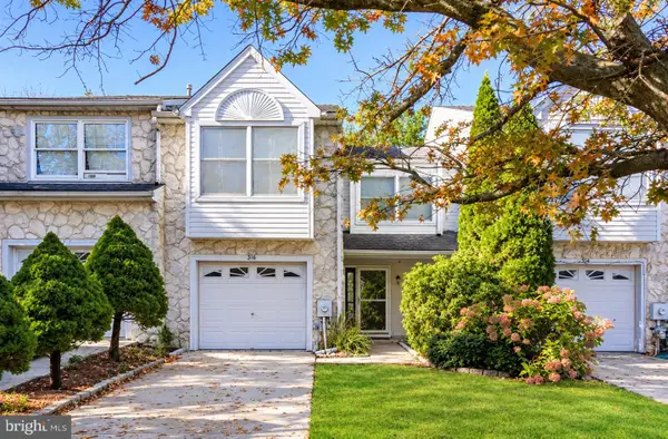 316 Lake Side Dr, SWEDESBORO, NJ 08085