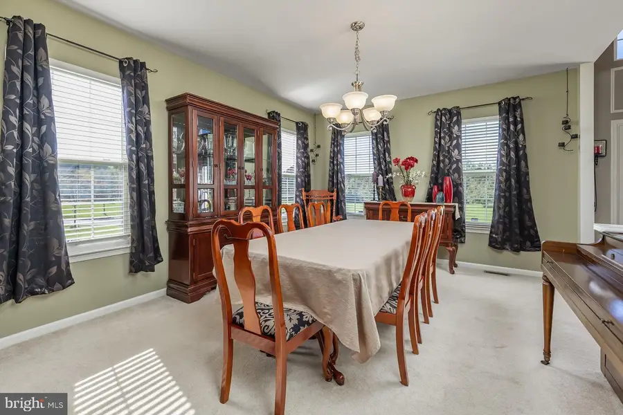 6 Meadowlark Dr, Woolwich, NJ 08085 - #3