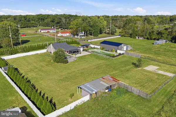 2042 Winslow Rd, WILLIAMSTOWN, NJ 08094