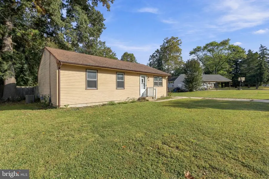 502 Elm St, Clayton, NJ 08312 - #3