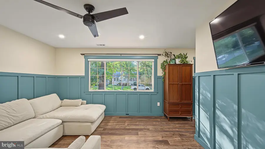1046 Cedar Ave, Williamstown, NJ 08094 - #3