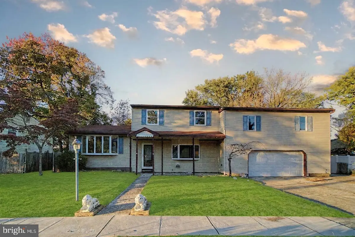 18 Gilbert Ct, Williamstown, NJ 08094 - #1