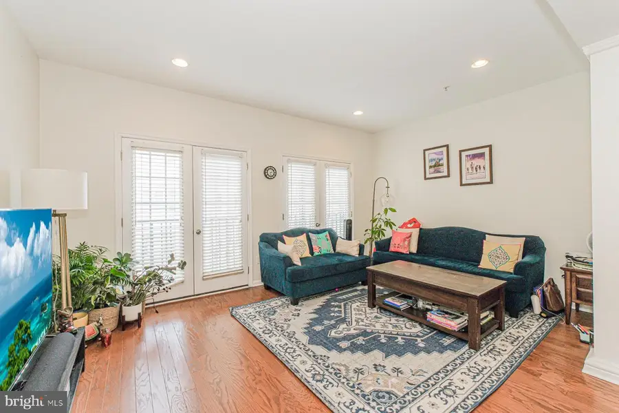 42 Creekside Ct, Secaucus, NJ 07094 - #2