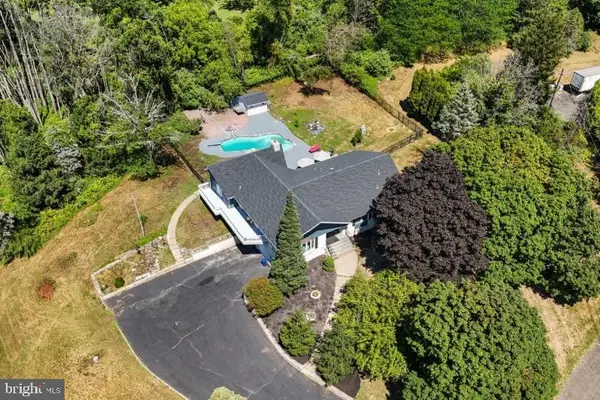 1 Rossi Dr, CLINTON, NJ 08809