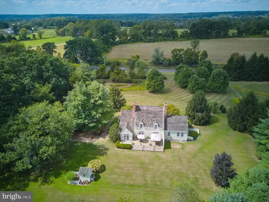 925 Sergeantsville Rd, Stockton, NJ 08559 - Image #2