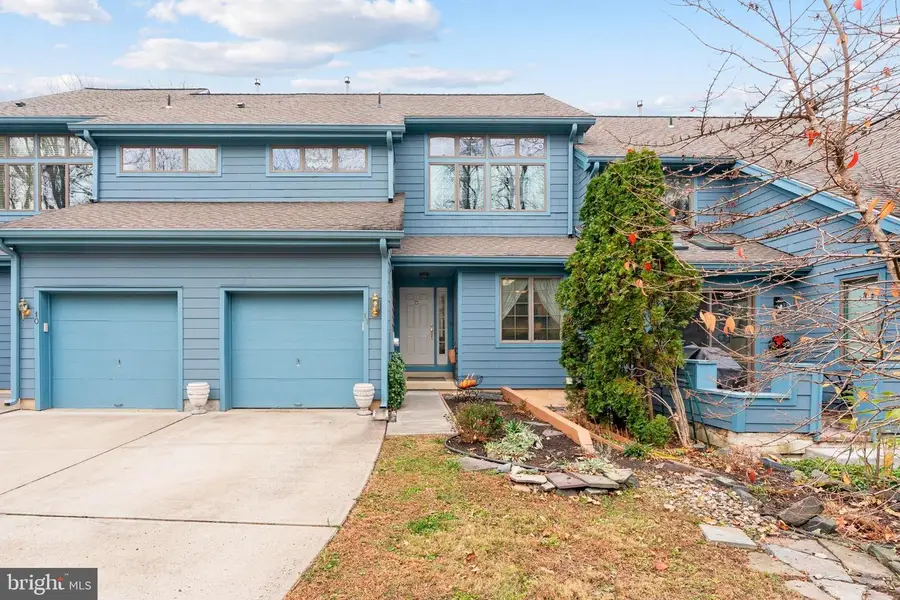 11 Sturbridge Ct, Lambertville, NJ 08530 - Image #2