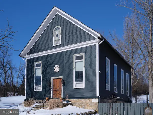 5 Water St, LEBANON, NJ 08833