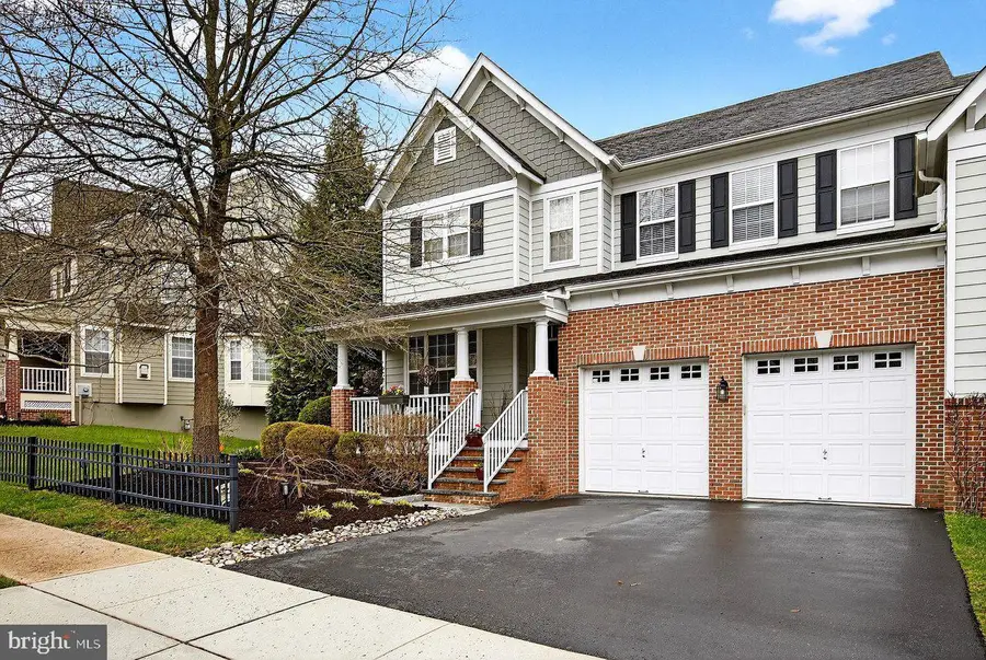 411 Sergeant Dr, Lambertville, NJ 08530 - #2