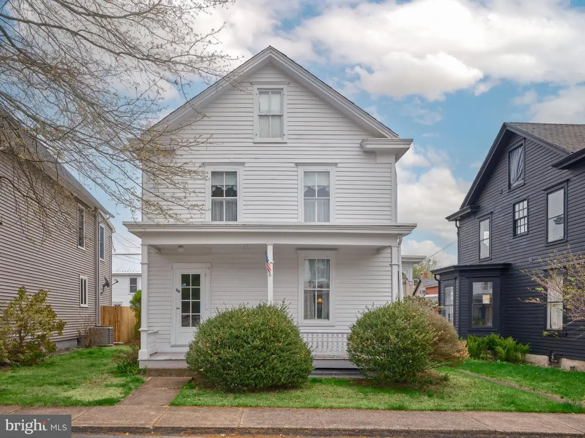 20 Maple St, Milford, NJ 08848 - #1