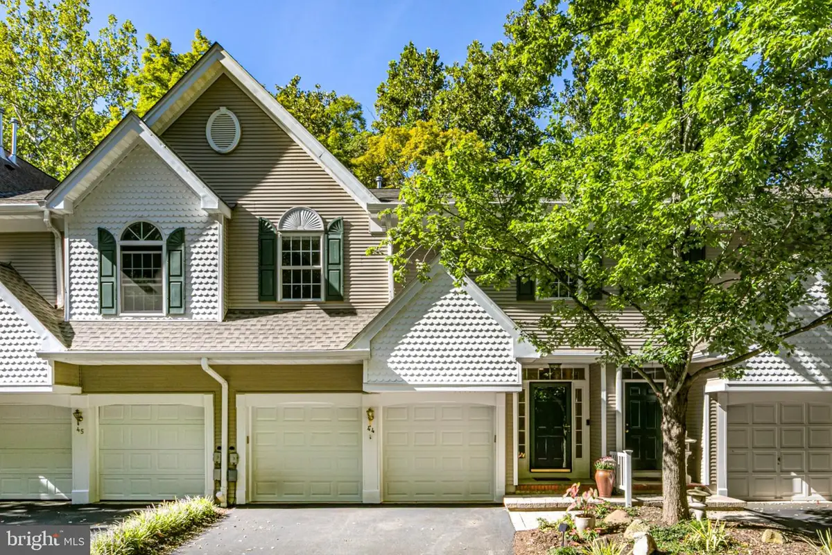 44 Rock Creek Woods Dr, Lambertville, NJ 08530 - #1