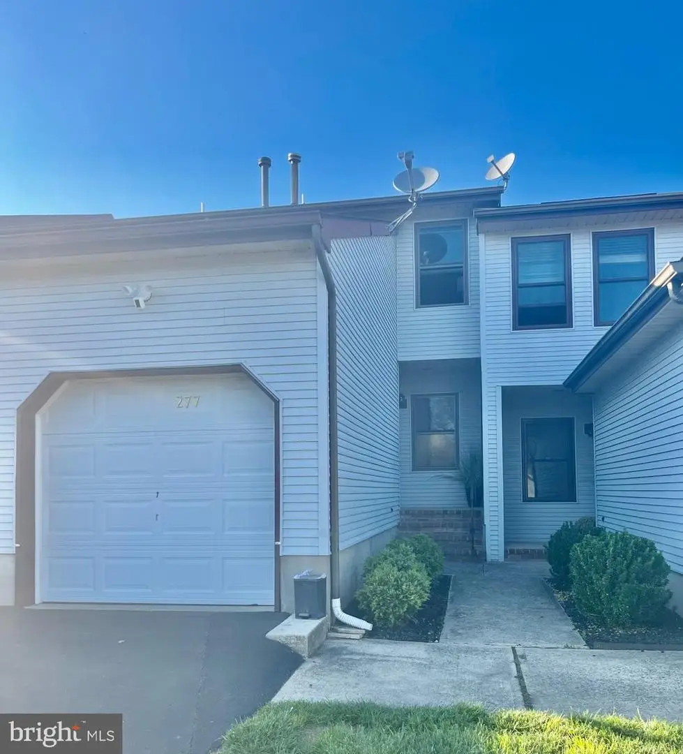 277 Spruce Ct, Flemington, NJ 08822 - #1