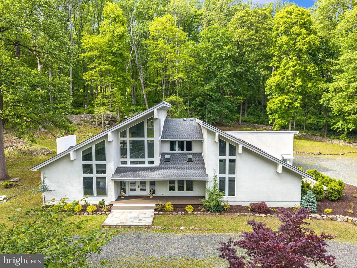 9 N North Star Dr, Annandale, NJ 08801 - #1