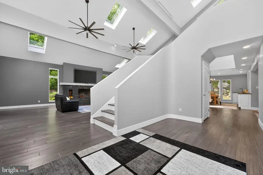 9 N North Star Dr, Annandale, NJ 08801 - #3