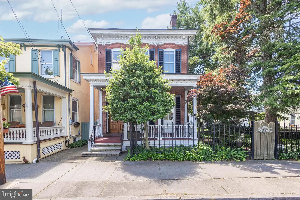 35 Perry St, Lambertville, NJ 08530 - #1