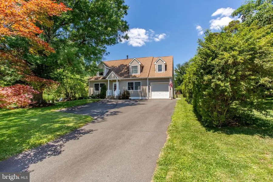 117 Circle Dr S, Lambertville, NJ 08530 - #3