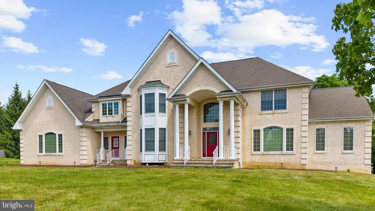 12 Manchur Ct, Flemington, NJ 08822 - #1