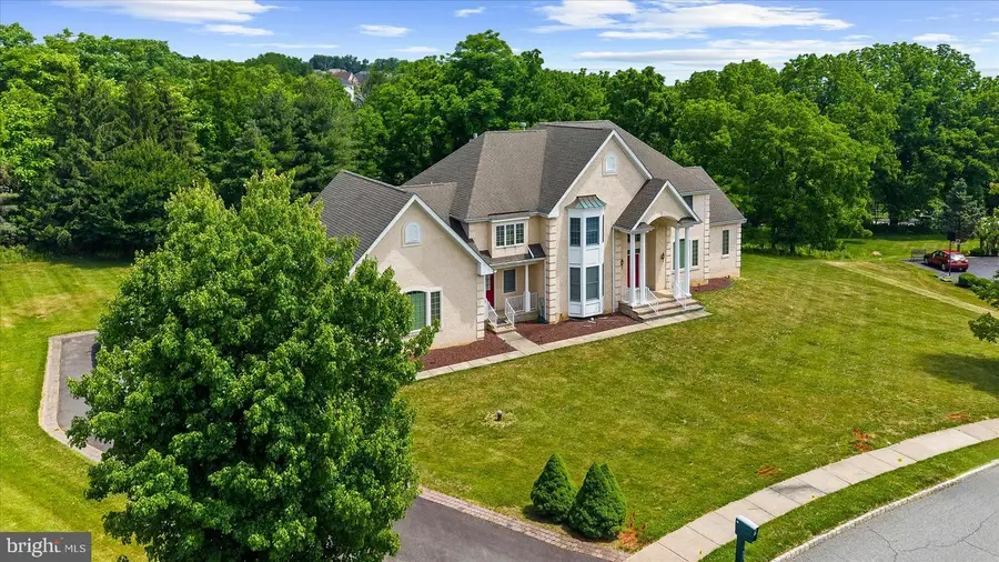 12 Manchur Ct, Flemington, NJ 08822 - #3
