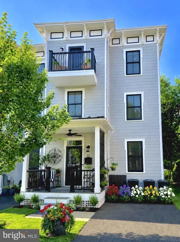 63 Church St, LAMBERTVILLE, NJ 08530