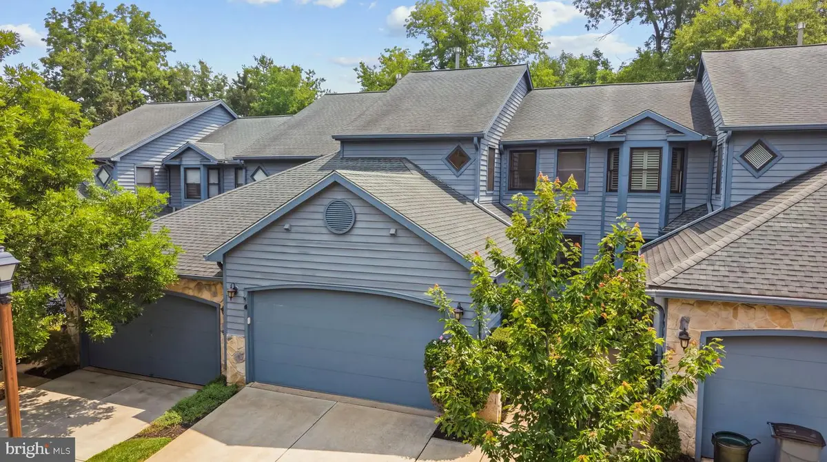 4 Hillside Ct, Lambertville, NJ 08530 - #1