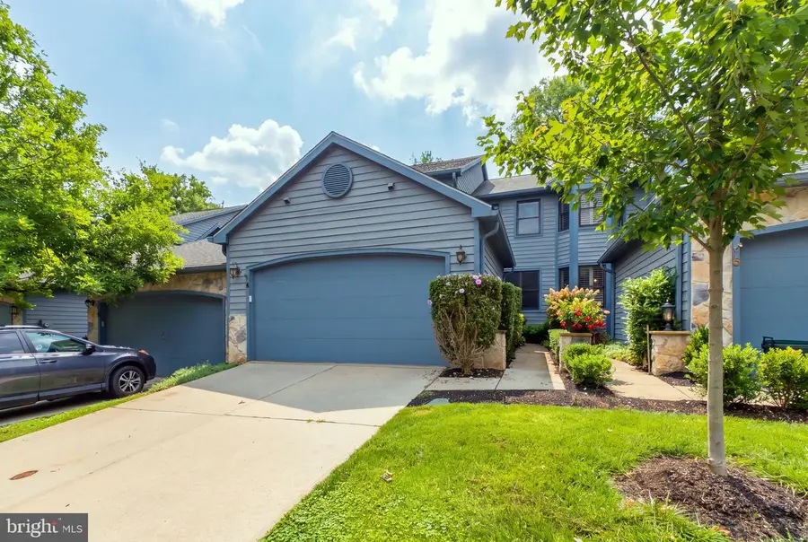 4 Hillside Ct, Lambertville, NJ 08530 - #2