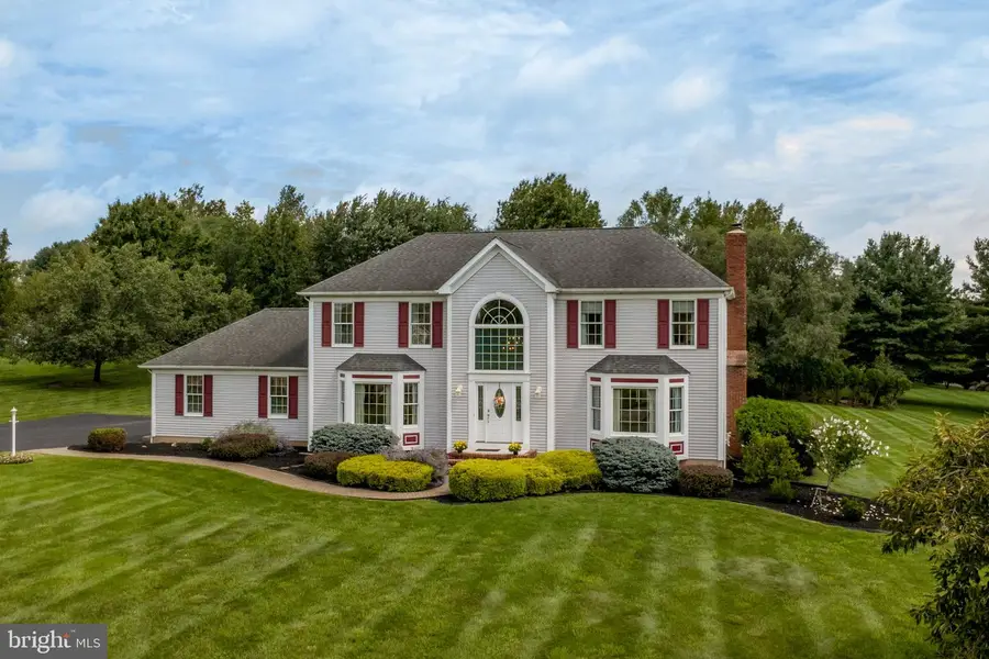 25 Farmhouse Rd, Milford, NJ 08848 - #3