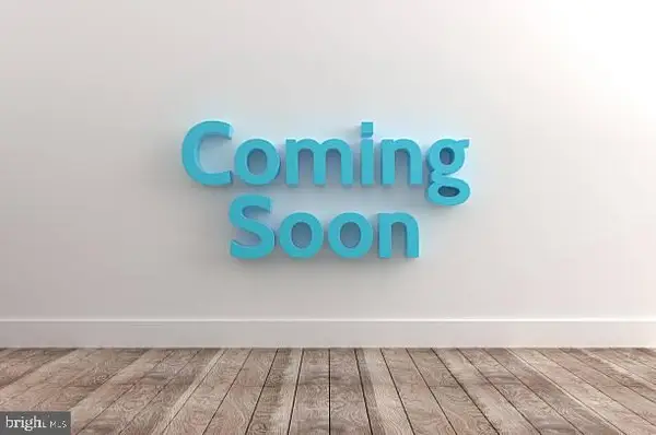 35 Carl Sandburg Dr, HAMILTON, NJ 08690