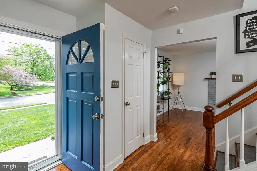 24 Stonicker Dr, Lawrence, NJ 08648 - #2