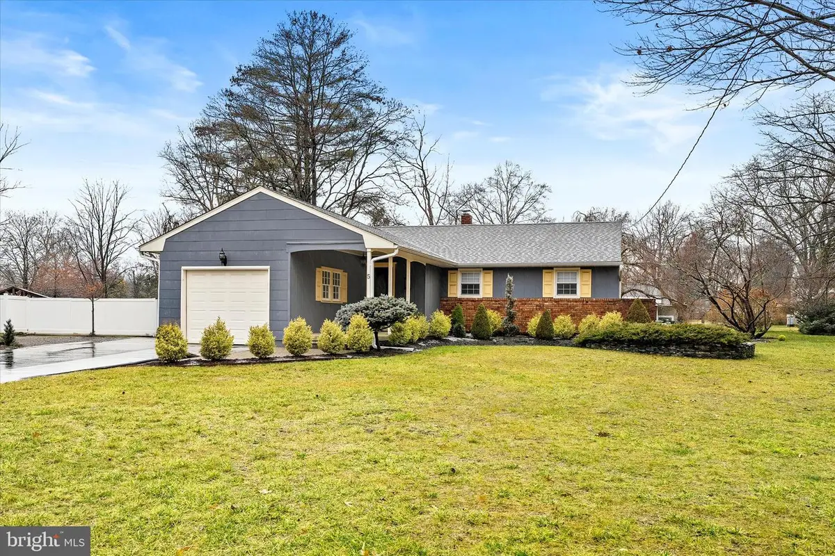 5 Charred Oak La, East Windsor, NJ 08520 - Image #1