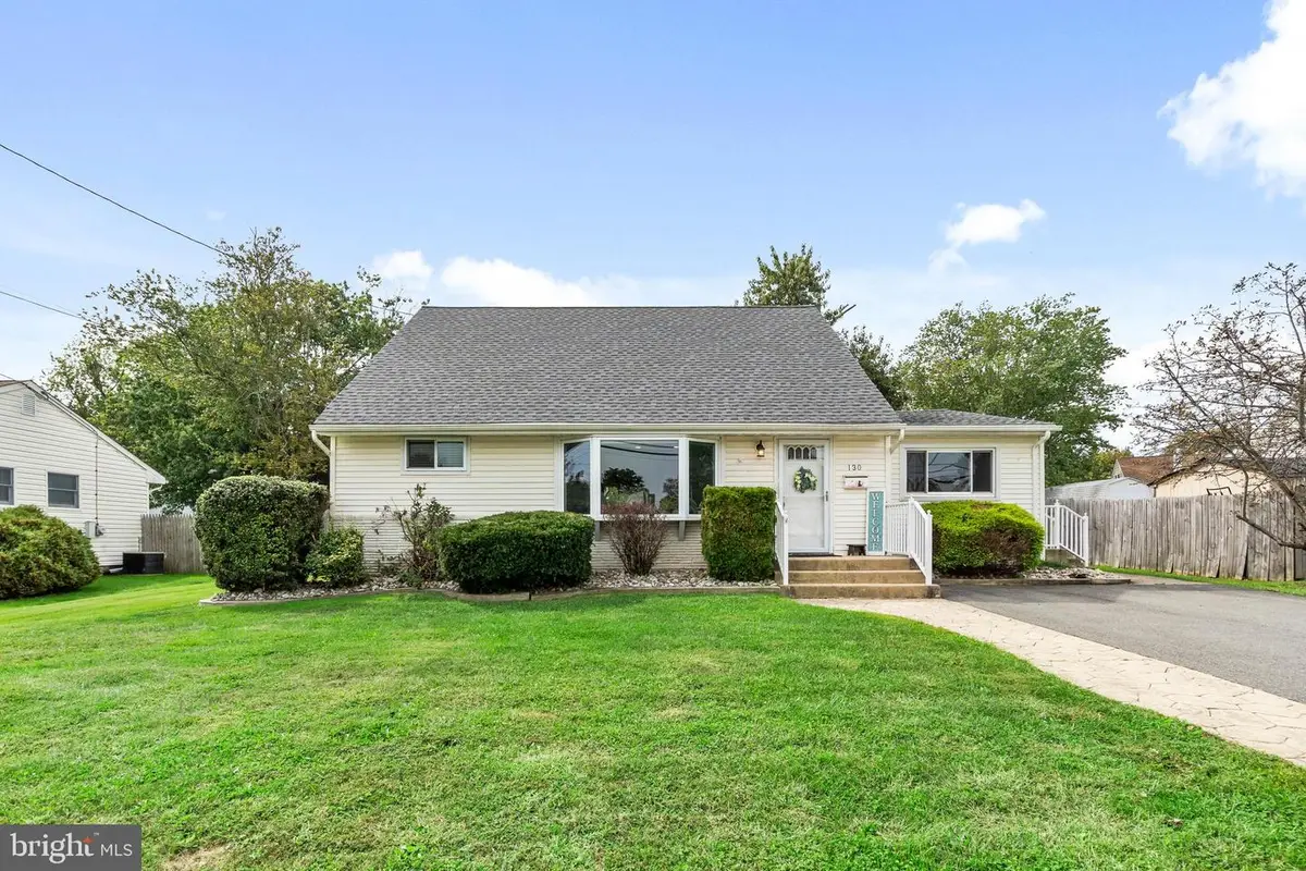 130 Miry Brook Rd, Hamilton Square, NJ 08690 - Image #1