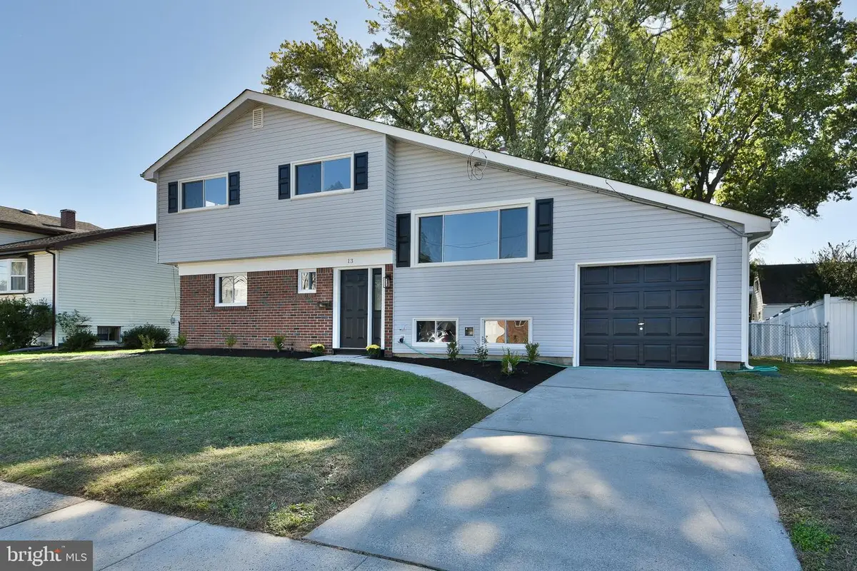 13 Sycamore Way, Hamilton Square, NJ 08690 - Image #1