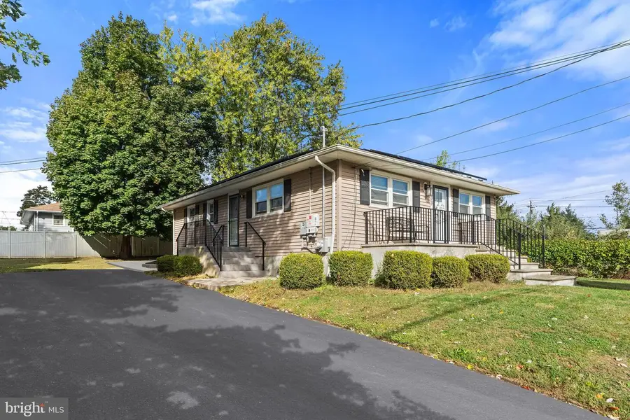 133 Robbins Ave, Ewing Township, NJ 08638 - Image #2