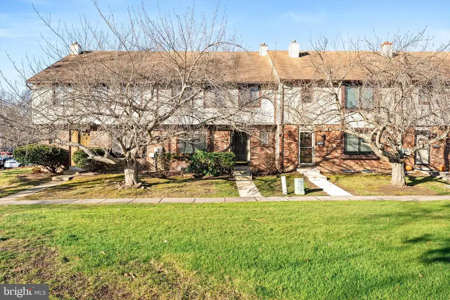 619 Edison Dr, Hightstown, NJ 08520 - Image #2