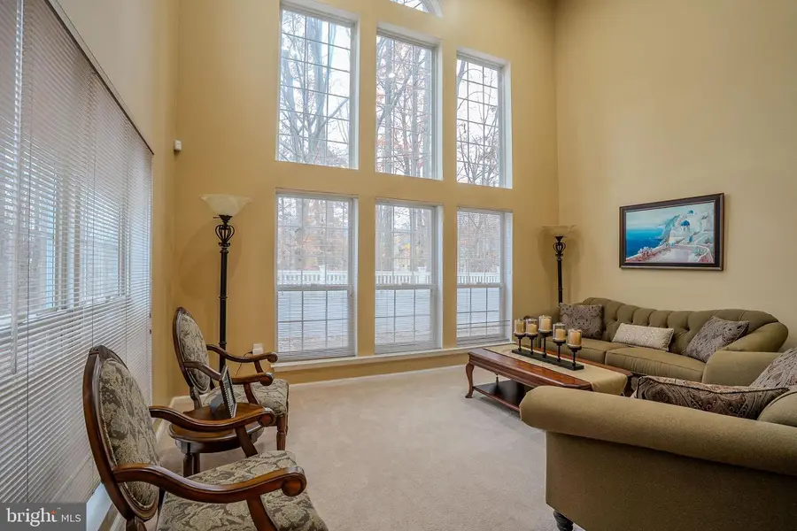 301 Tuxford Ct, Pennington, NJ 08534 - Image #3