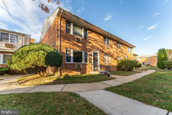 116 "i" The Orchard #"i", EAST WINDSOR, NJ 08512